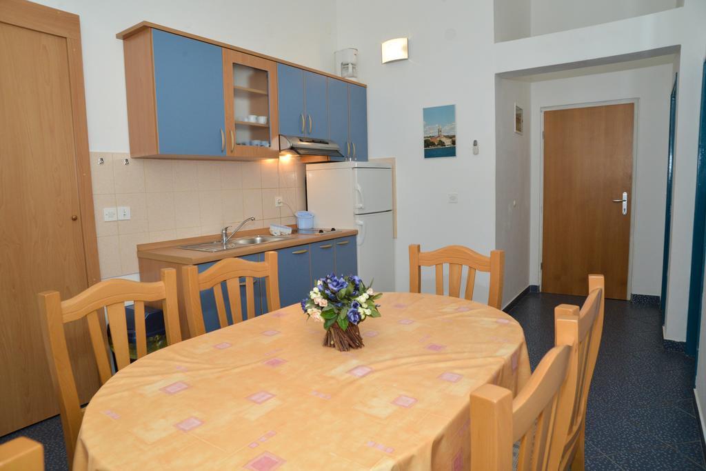 Apartments Lonic กูกลีตซา ภายนอก รูปภาพ